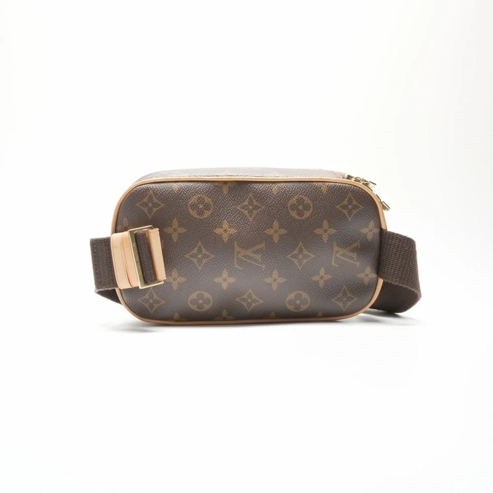 LOUIS VUITTON Brown Monogram Pochette Shoulder Bag